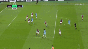 半场战报：博洛尼亚1-2克雷莫内塞，奥尔索利尼点射，瓦尔迪、帕耶罗破门