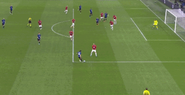 今天体能考验很大！杨瀚森次节被换下脸露疲倦