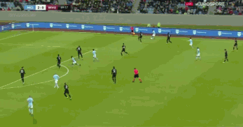 排面，泰州当地路牌上写着“苏超冠军城，泰州欢迎您”